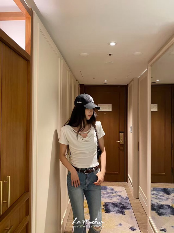 垂領線條上衣